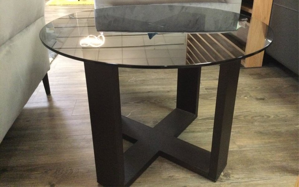 Editions Amarone Lamp Table
Was £364 Now £249 Editions Amarone Lamp Table
Was £364 Now £249